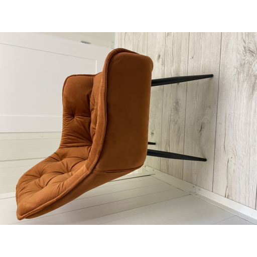 Cherry Velvet étkezőszék fahéj